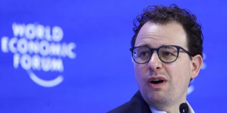 AI to Cut Entry-Level Jobs in Law, Finance, Consulting: Anthropic CEO
