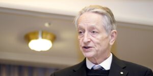 Geoffrey Hinton Warns AI Will Cause Mass Unemployment and Inequality