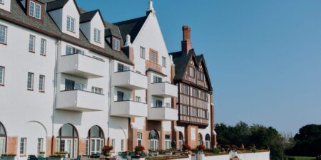 Inside Montauk Manor: What It’s Like to Stay in a 1920s Hotel in Montauk
