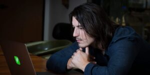 Robinhood CEO Says AI Won’t Fully Take Over Trading