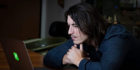 Robinhood CEO Says AI Won’t Fully Take Over Trading