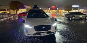 Uber CEO Khosrowshahi: Self-Driving Car Job Loss to Be ‘a Real Issue’