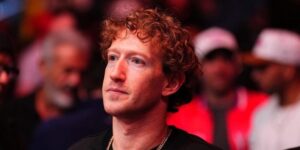 Zuckerberg Says His AI Lab Is ‘Very Flat’ With No Top-Down Deadlines