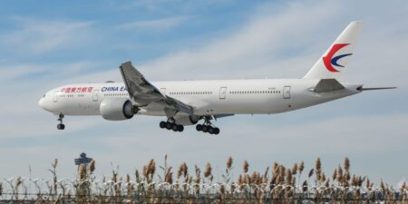 Trump Wants to Ban Chinese Airlines From Using Russian Airspace to US