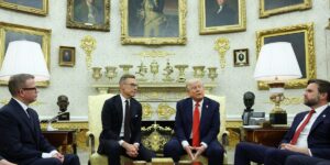 Before-and-After Photos Show Changes Trump’s White House Decor Changes