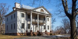 I Visited a ‘Haunted’ 18th-Century Mansion in NYC: Photos, Review