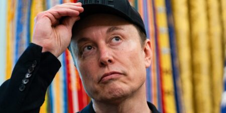 Elon Musk Launches Grokipedia, a Wikipedia Competitor Elon Musk Launches Grokipedia, a Wikipedia Competitor