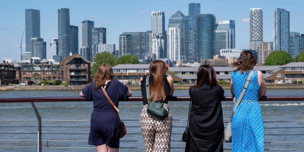 City Exec: Gen Z Should Start Businesses As AI Kills Entry-Level Jobs City Exec: Gen Z Should Start Businesses As AI Kills Entry-Level Jobs