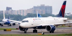 Delta Crew Member’s Slide Mistake May Cost the Airline 0,000 Delta Crew Member’s Slide Mistake May Cost the Airline 0,000