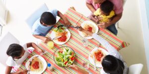 I Finally Found a Way to Teach My Kids Table Manners I Finally Found a Way to Teach My Kids Table Manners