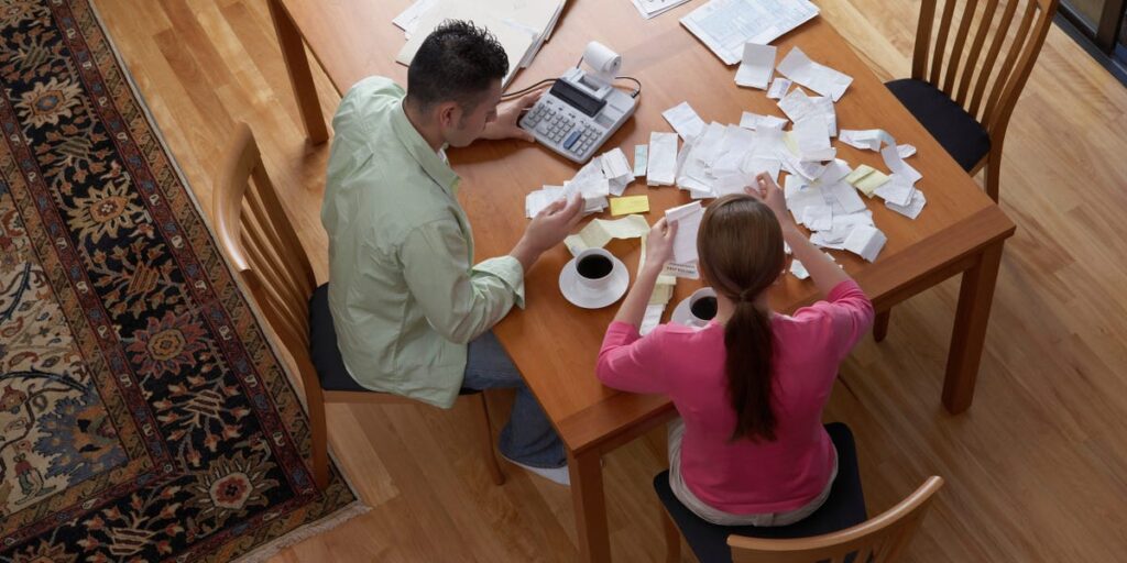 I Follow My Husband’s Savings Plan Although I Disagree; Don’t Want to I Follow My Husband’s Savings Plan Although I Disagree; Don’t Want to