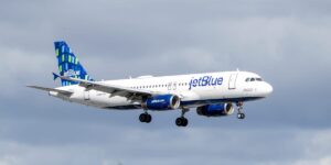 JetBlue Flight Diverted to Tampa After Sudden Drop in Altitude JetBlue Flight Diverted to Tampa After Sudden Drop in Altitude