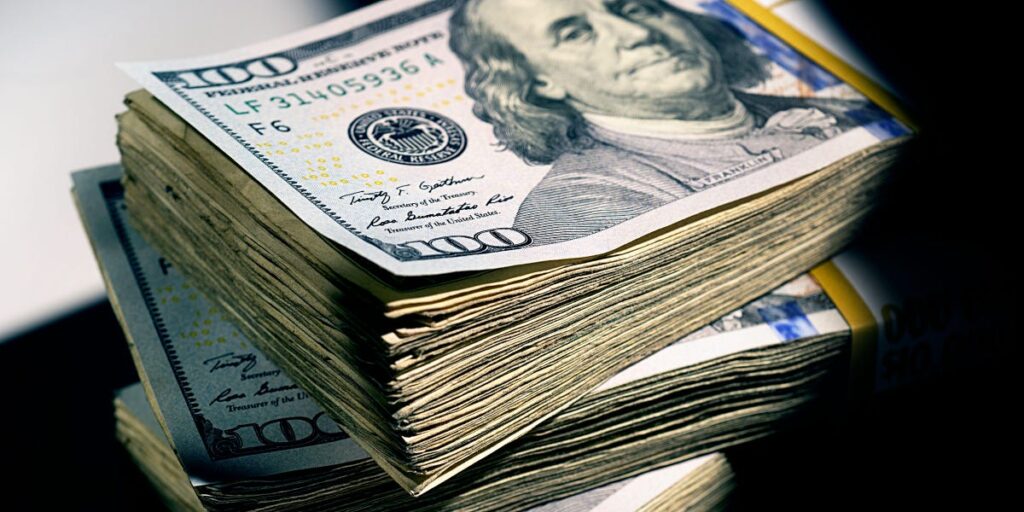 Lawmakers Propose Nationwide Monthly Basic Income Experiment Lawmakers Propose Nationwide Monthly Basic Income Experiment