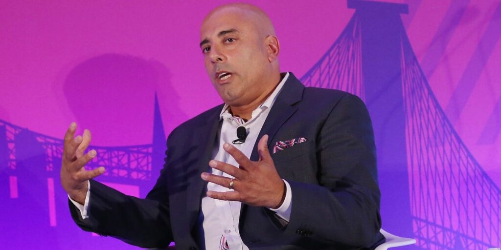 Mars Set to Eliminate Its Top Media Executive Role Mars Set to Eliminate Its Top Media Executive Role