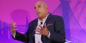 Mars Set to Eliminate Its Top Media Executive Role Mars Set to Eliminate Its Top Media Executive Role