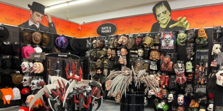 Mistakes Not to Make at Halloween Stores, From Spirit Halloween Employee