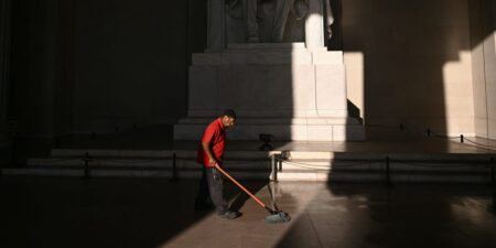 OMB Says RIFs Started for Federal Layoffs Amid Government Shutdown