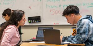 Researcher Shares 5 Ways Teachers Can Stop AI Replacing Thinking