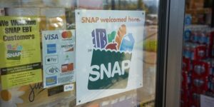 Shutdown Puts November SNAP Benefits at Risk; See Food Stamp Map