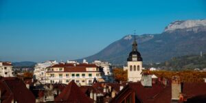 Visit Lake Annecy: Canals, Castles, and Alpine Beauty Visit Lake Annecy: Canals, Castles, and Alpine Beauty