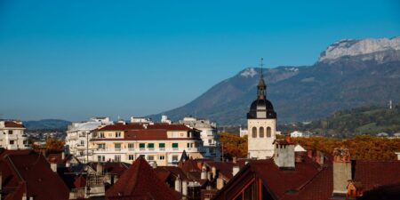Visit Lake Annecy: Canals, Castles, and Alpine Beauty