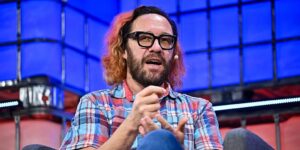 A Jack Dorsey-Backed App Is Reviving Vine to Combat AI Slop A Jack Dorsey-Backed App Is Reviving Vine to Combat AI Slop