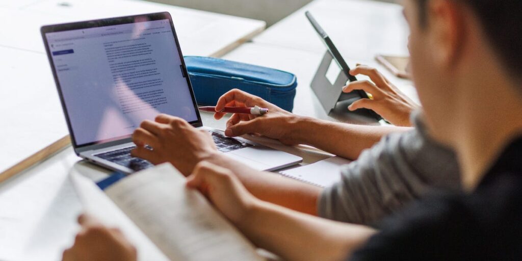 AI Is Winning Over Consumers but Not Businesses, Says Goldman Sachs AI Is Winning Over Consumers but Not Businesses, Says Goldman Sachs