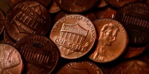 Fast-Food Stores Making Quiet Change to Some Bills As Penny Disappears Fast-Food Stores Making Quiet Change to Some Bills As Penny Disappears