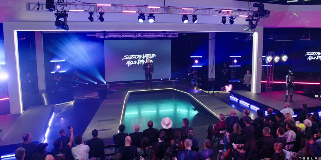 Investors and Analysts React to Musk’s Trillion Tesla Pay Package Investors and Analysts React to Musk’s Trillion Tesla Pay Package