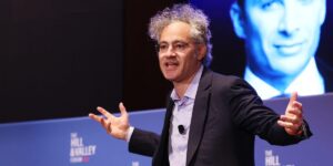 Palantir’s CEO Is Taking a Victory Lap for ‘Disciplined’ Hiring Practices Palantir’s CEO Is Taking a Victory Lap for ‘Disciplined’ Hiring Practices