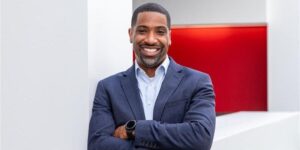 Vanguard Exec: 3 Questions Changed My Mind About Going to Law School Vanguard Exec: 3 Questions Changed My Mind About Going to Law School