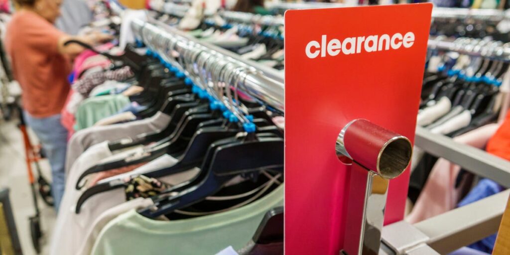 Where People Are — and Are Not — Shopping Right Now Where People Are — and Are Not — Shopping Right Now