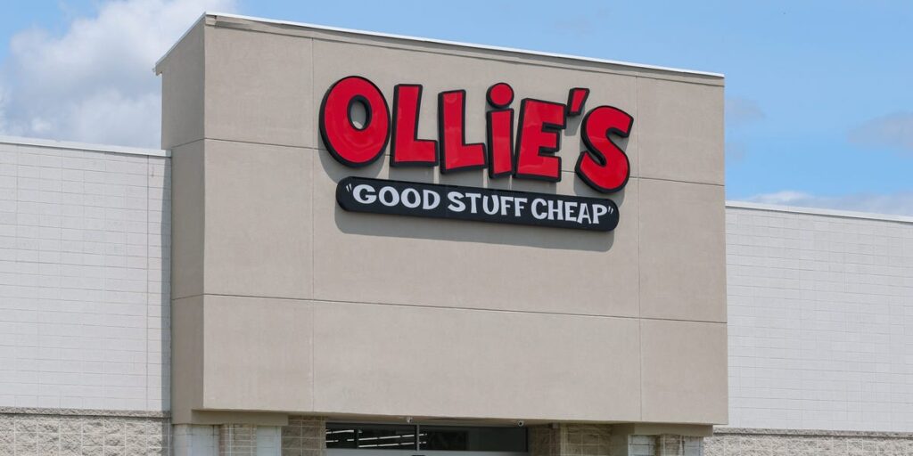 Ollie’s Bargain Outlet Was Top Last-Minute Shopping Destination: Data Ollie’s Bargain Outlet Was Top Last-Minute Shopping Destination: Data
