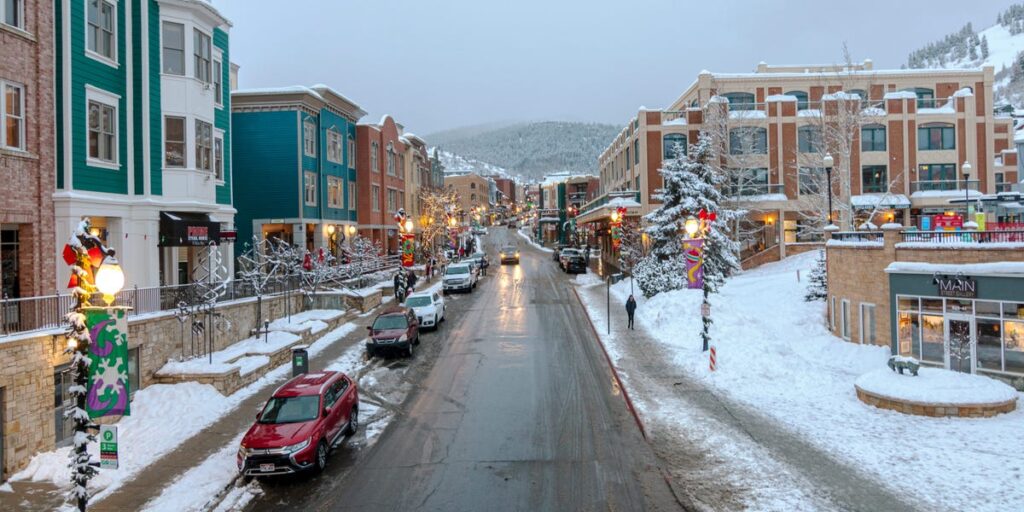 Cute US Cities to Visit in the Winter, From Woman Who’s Been to 50 States Cute US Cities to Visit in the Winter, From Woman Who’s Been to 50 States