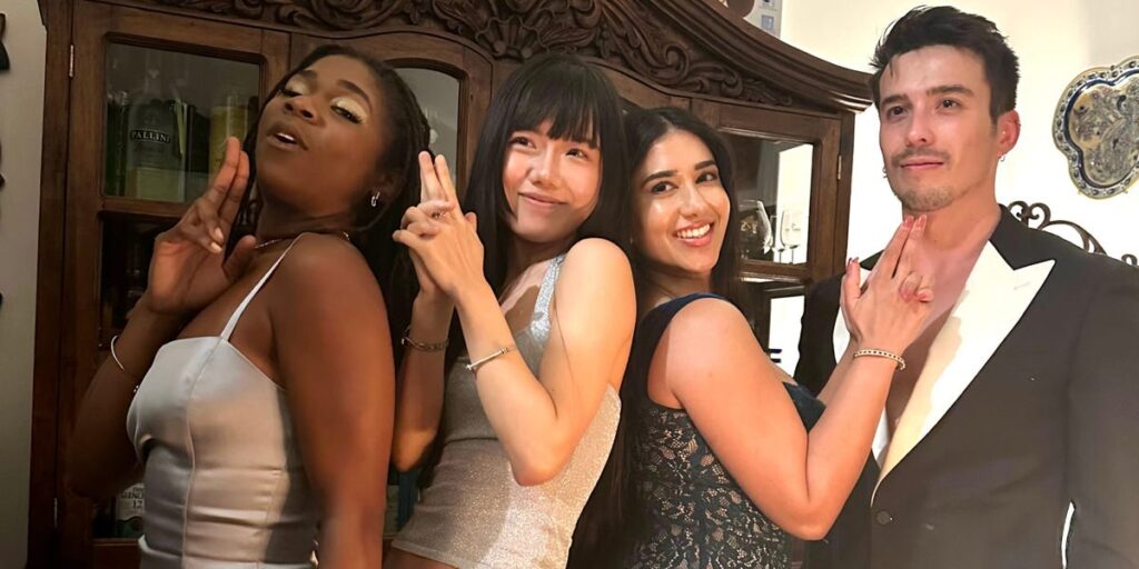 I Throw Dinner Parties to Avoid Spending Money on Holiday Gifts I Throw Dinner Parties to Avoid Spending Money on Holiday Gifts