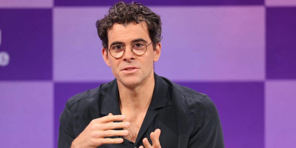 Instagram Chief Adam Mosseri Announces Five Day Office Return for 2026 Instagram Chief Adam Mosseri Announces Five Day Office Return for 2026