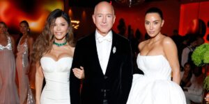 Lauren Sánchez Bezos’ Friendship With the Kardashian-Jenners in Photos Lauren Sánchez Bezos’ Friendship With the Kardashian-Jenners in Photos