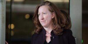 Read the Internal Memo That Meta’s Top Lawyer Sent Saying She’s Joining Apple Read the Internal Memo That Meta’s Top Lawyer Sent Saying She’s Joining Apple