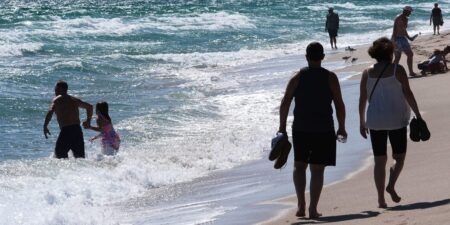 The Risks of ‘Ghost Vacationing’ During the Holiday Season