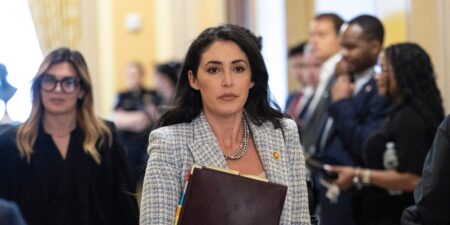 Why the Latest Effort to Ban Stock Trading in Congress Is Falling Flat