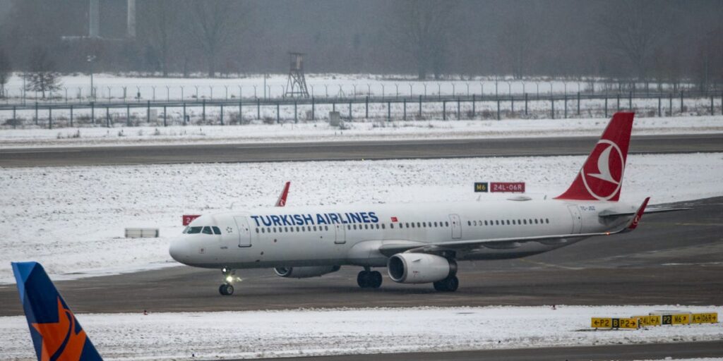 Plane Chaos After a Passenger Put a Bomb Threat in Hot Spot Name