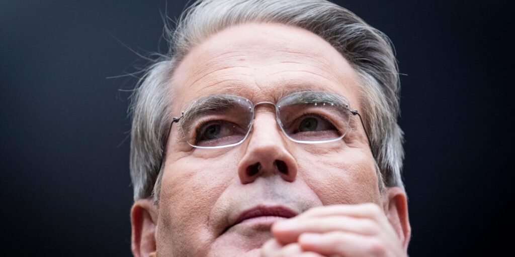 Bessent Says Trump Wants US Control of Greenland to Avoid ‘Hot War’