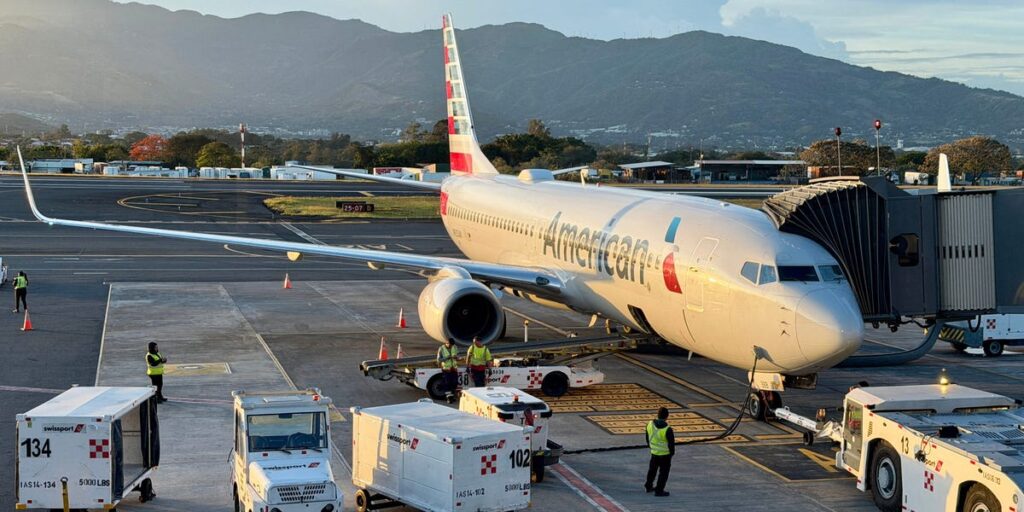 Trump Says Airlines Can Fly to Venezuela and American Announces Plans