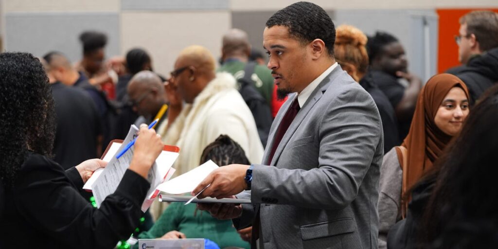 A Career Coach Swears by This Tip to Get Ahead in Your Job Search