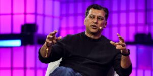 Superhuman CEO Follows a 4-Step Productivity Guide to Manage His Time Superhuman CEO Follows a 4-Step Productivity Guide to Manage His Time