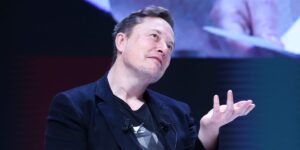 Why Automakers Aren’t Licensing Tesla Full Self-Driving Software Why Automakers Aren’t Licensing Tesla Full Self-Driving Software