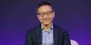 Alibaba’s cofounder Joe Tsai shares 2 traits good employees should have Alibaba’s cofounder Joe Tsai shares 2 traits good employees should have