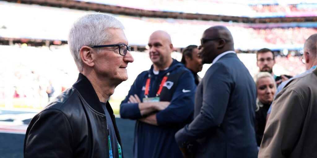 Check out the big names in business who showed up for the Super Bowl