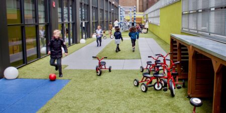 What goes into a ,000 a year kindergarten? Breaking down the cost of New York City private schools. What goes into a ,000 a year kindergarten? Breaking down the cost of New York City private schools.