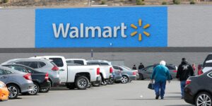 Walmart agrees to pay million to its Spark delivery drivers to settle claims it misled them over tips and pay Walmart agrees to pay million to its Spark delivery drivers to settle claims it misled them over tips and pay